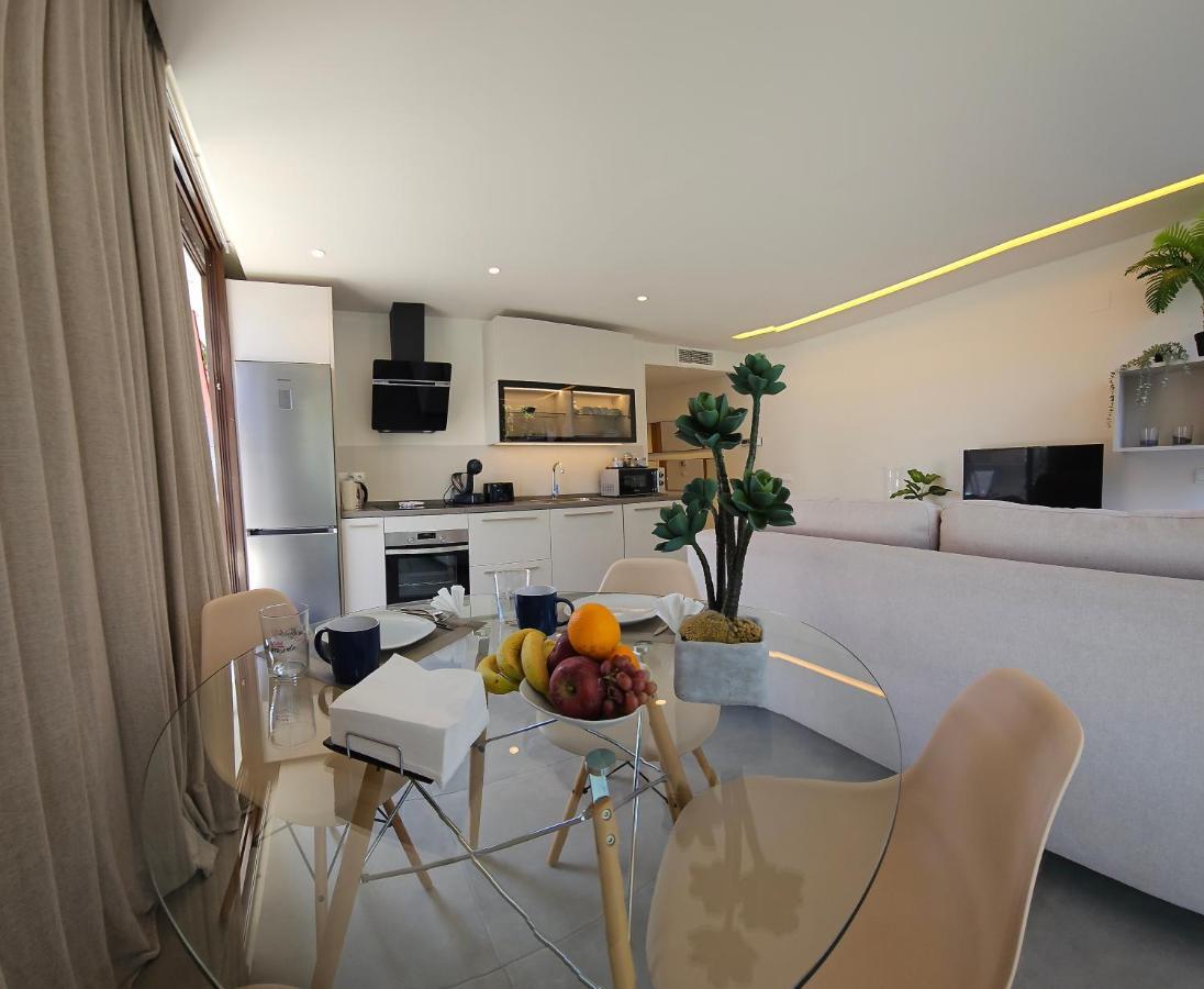 Nogalera Quintessence Apartment With Private Parking By Namaste Elite Torremolinos Buitenkant foto