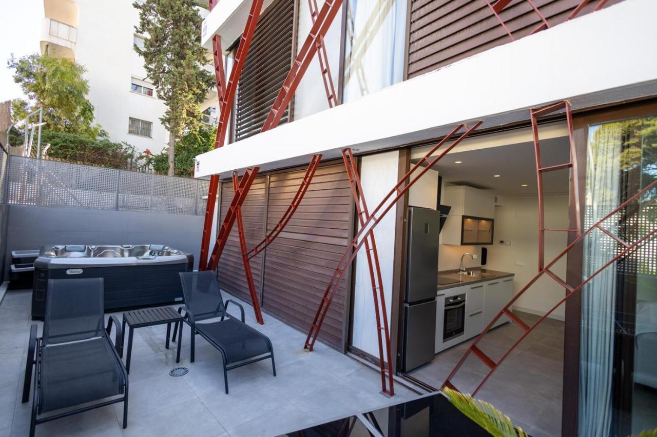 Nogalera Quintessence Apartment With Private Parking By Namaste Elite Torremolinos Buitenkant foto